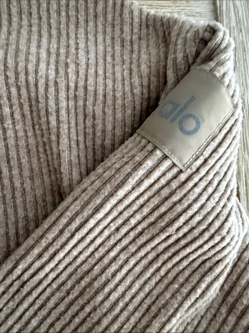 ALO Yoga Women's Ribbed Crewneck Sweatshirt and sweatpants set in Beige- XS